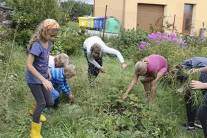 Děti na záhonku – zahrada